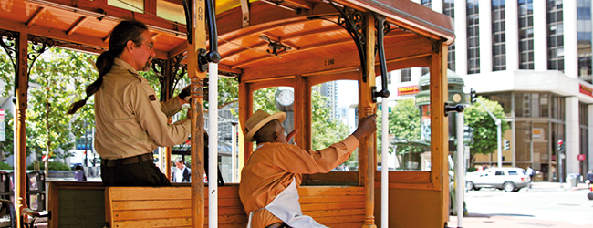 LISA-Sprachreisen-Englisch-San-Francisco-USA-Cable-Cars-Stadtbesichtigung-Sightseeing-Shopping-Meer-Golden-Gate