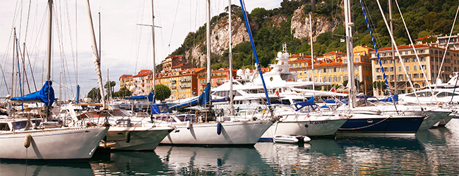 LISA-Sprachreisen-Italienisch-Italien-Sanremo-Kueste-Hafen-Segelboote-Yachten-Meer